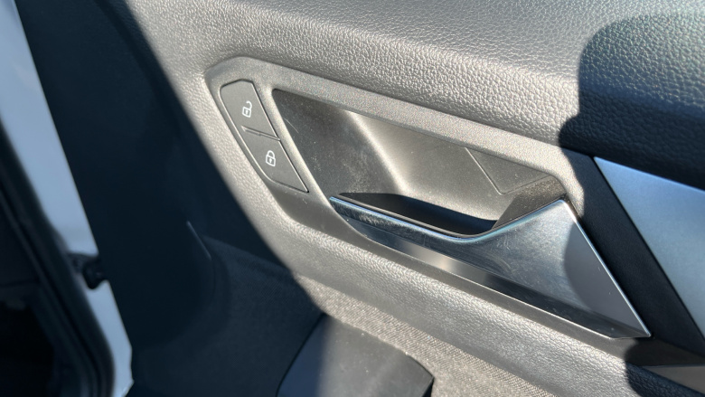 Volkswagen T-Roc 1.0 TSI Life 5dr Petrol Hatchback